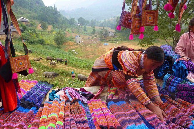 The Best Sapa Tour 2D1N At 3 Star Hotel by sleeping BUS TRANSFER - Meals and the value of being fed properly