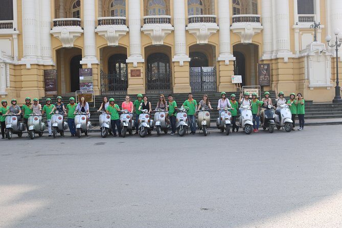 The insider's Hanoi 4.5 hours All highlight Places & Train Street - Duờng Tau and the French Quarter Opera House stop plan