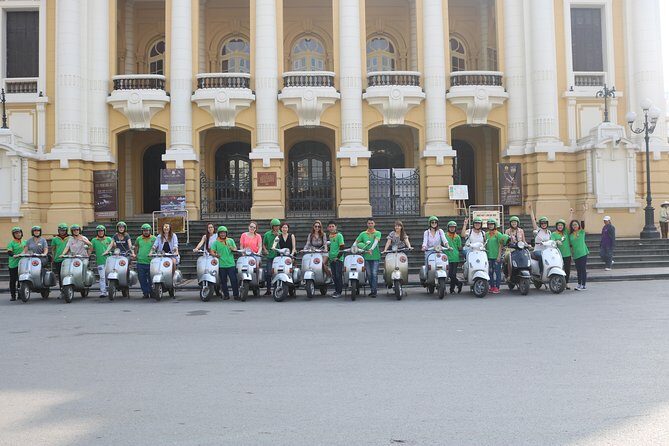 The insider's Hanoi 4.5 hours All highlight Places & Train Street - Ba Dinh Square and the big-government viewpoint set