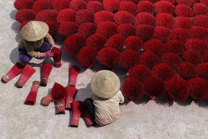 Three Traditional Villages Private Day Tour from Hanoi - Thủ Sĩ Bamboo Fish Traps: Meeting the Craft Through Mr Lương Sơn Bắc