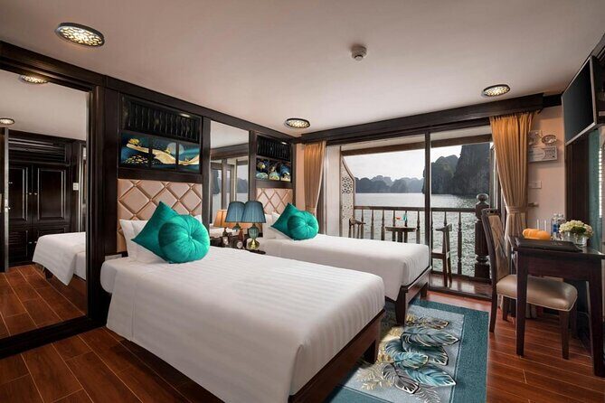 TOP TIER: 3 DAYS/2 NIGHTS tours- LIKE ABOSS on beautiful cruises - What I’d watch for: dated boats, crowded anchor days, and cabin expectations
