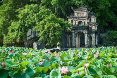 Trang An and Bich Dong Luxury Small Group Tour with Cycling - Getting to Ninh Binh in Comfort From Hanoi