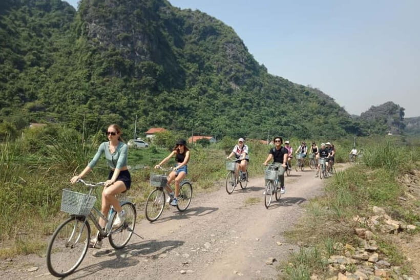 Trang An & Tam Coc with Boat: 1 Day Tour from Hanoi - Hanoi to Trang An: How the Day Starts Smooth