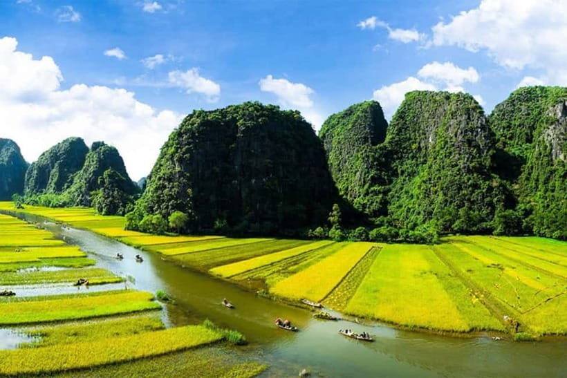 Trang An & Tam Coc with Boat: 1 Day Tour from Hanoi - Trang An Cave Complex: Boat Quiet, Karst Loud