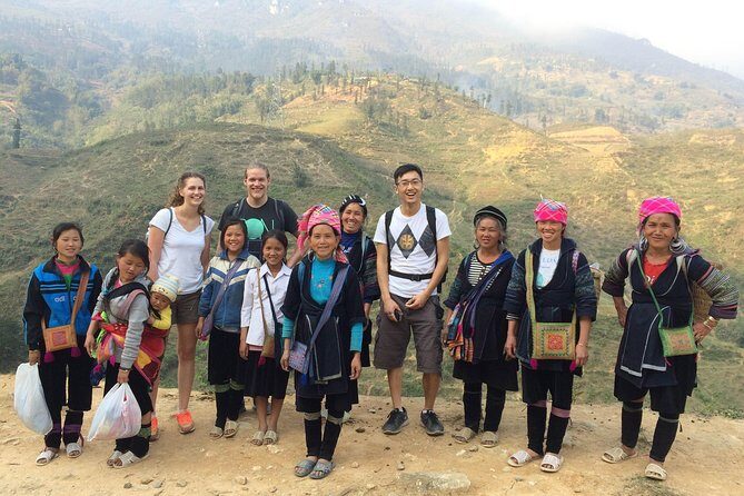 Trekking Sapa - Bac Ha Market: Sleep on Train & Homestay - Group size, service style, and how to get along