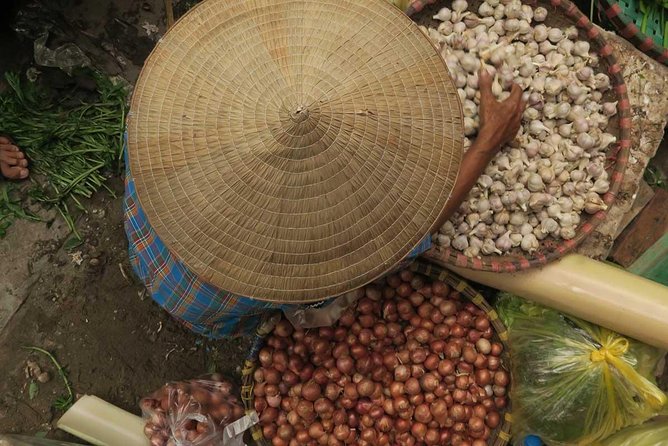 Ultimate Hanoi Photography Tour - Cu Da village (Ứng Hòa): vermicelli noodle craft for close-up photos
