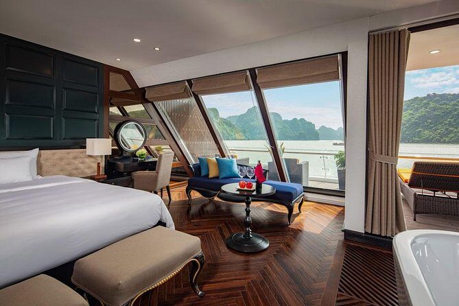Ultra luxury style-3D/2N amazing activities Halong-Lan Ha- Cat Ba - Day 1: transfer, bay cruising, and the first taste of Lan Ha Bay