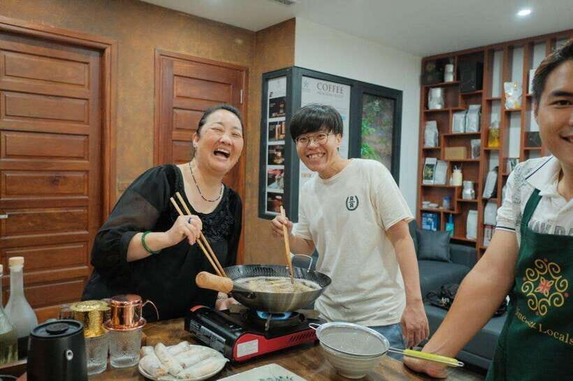 Vegetarian Hanoi Cooking Class: Master Vietnamese Cuisine - The Signature Feast: Eating Together and Understanding the Full Meal