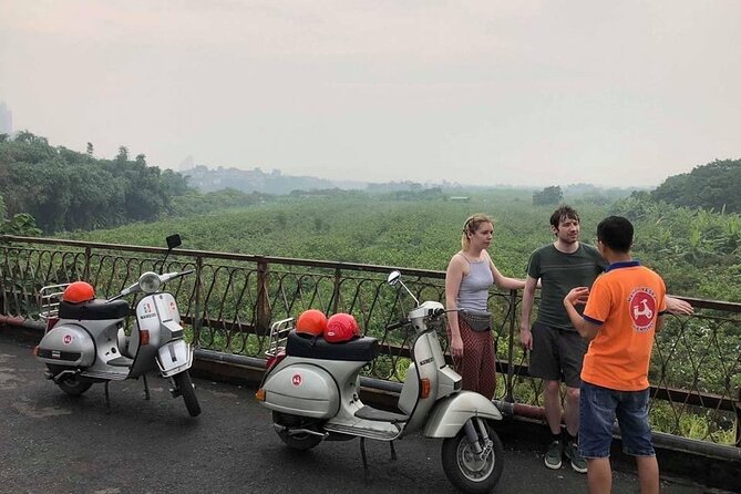 Vespa Tour HANOI BACK STREETS: FOOD+LOCAL LIFE+CULTURE & FUN - Flea market + Nguyen Cong Tru old apartments: the real Hanoi angle