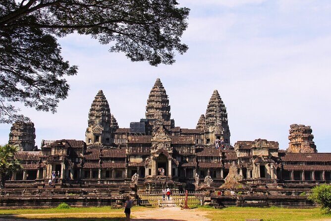 Vietnam Cambodia Thailand and Singapore 23 Day Package - Price and what you’re really paying for