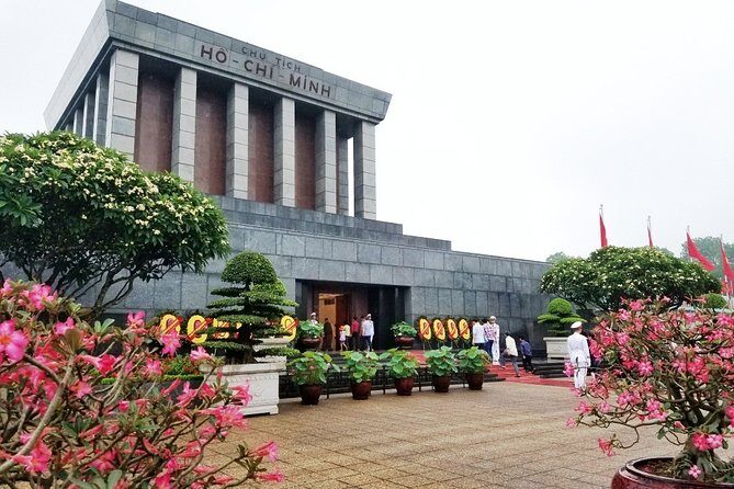 Vietnam Day Trips All-Inclusive, Bus, Guide, Meals & Activities - Hanoi full day: Tran Quoc Pagoda, major landmarks, and the city’s push-pull