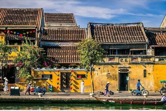 Vietnam in 15 Days | Explore Beaches, Cities, Culture, Adventure - Ho Chi Minh City in One Day: Cathedral, Post Office, War Remnants Museum, and Cu Chi Tunnels