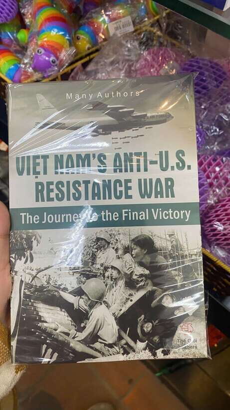 Vietnam War History Tour Through Hoa Lo Prison and Museums - A tight 3.5 hours in Hanoi: how to plan and what to bring