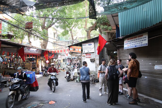 Vietnam War: Uncovering Hanoi's Untold Stories - Hanoi Train Street Community: Past Impact in a Present-Day Place