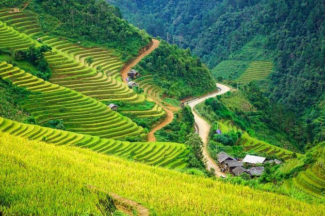 VIP LUXURY Sapa 2D1N -TRANSFER BY LUX LIMOUSINE CAR (Stay at 5* hotel) - Meals and included value: what you don’t have to think about