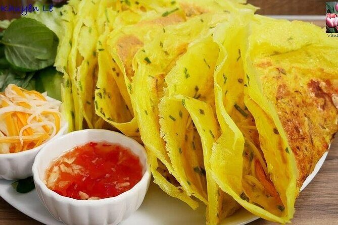 Walking Street Food Tour in Hanoi and Train Street - Old Quarter Food Stops: Bun Cha, Pho Bo, Banh Mi, and the Stuff You’d Miss