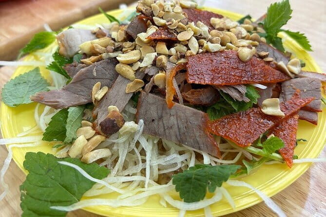 Walking Tour in Hanoi Old Quarter with Street Food & Coffee - Hanoi Old Quarter street food and coffee: what you’ll actually experience in 3 hours